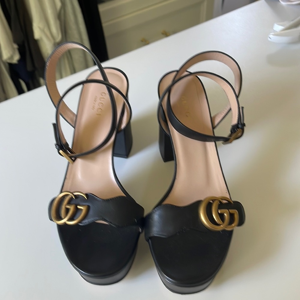 Gucci Calfskin Marmot Sandal Size 7 (37)